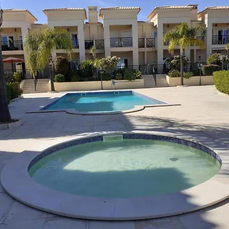 Luxury 3 With Pool And Garage فيلة
